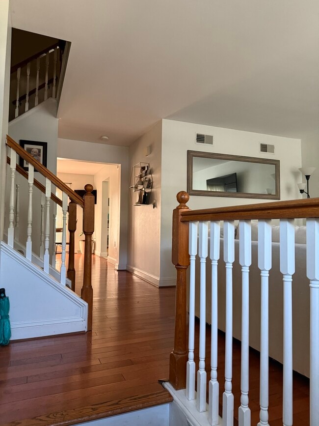 Building Photo - 157 Cobblestone Ln