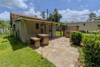 Building Photo - 25128 Faraway Ln