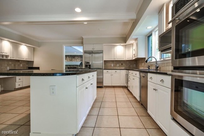 Building Photo - 5 br, 5.5 bath House - 73 Pheasant Landing Rd