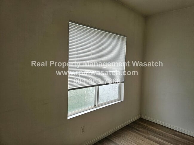 Building Photo - 2401 Big Village Ct