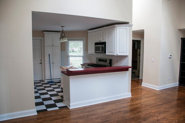 Building Photo - 2138 Stirrup Ln