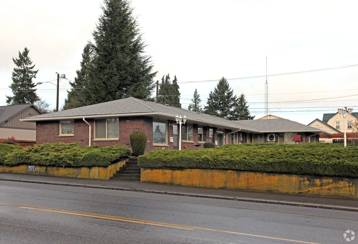 Primary Photo - Buonomo Apartments