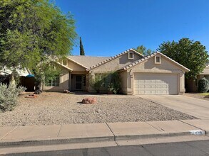 Building Photo - 4207 E Juanita Ave