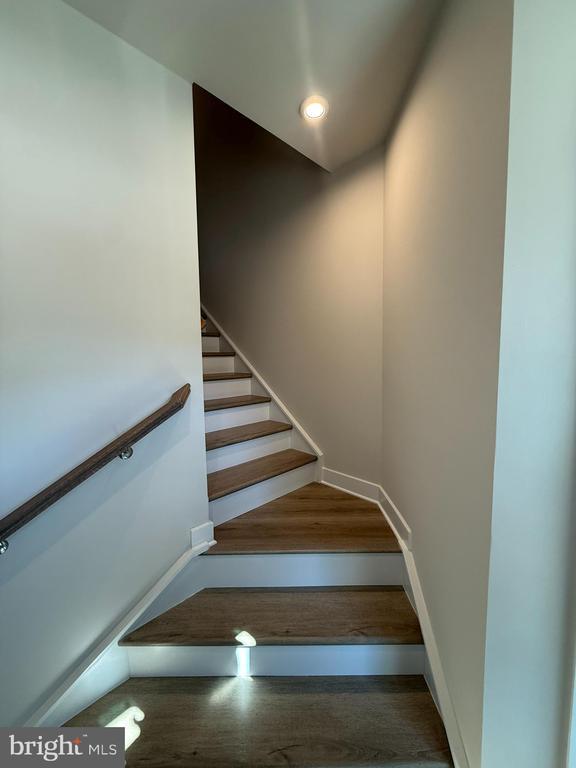 Building Photo - 44 Quarry Rd
