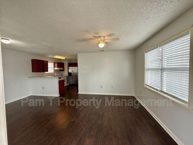 Foto del edificio - 768 Wolf St