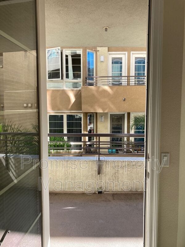 Foto del edificio - 1465 C St