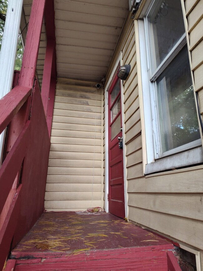 Entrada - 117 Walnut St