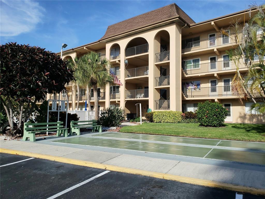 Primary Photo - 2525 W Bay Dr