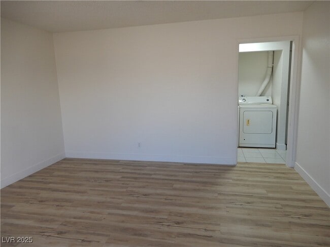 Foto del edificio - 4474 Bramblewood St