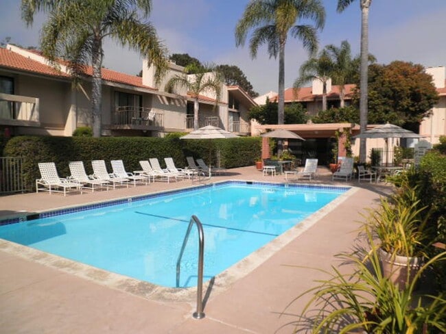 Building Photo - 659 Del Parque Dr