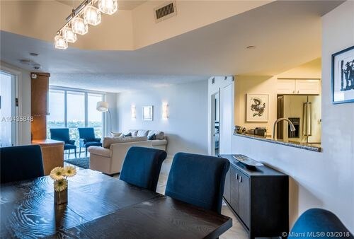 Foto del edificio - 8926 Collins Ave