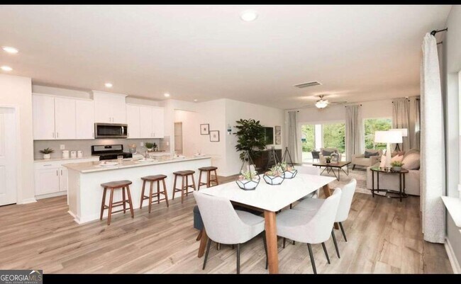 Building Photo - 311 Wells Cir