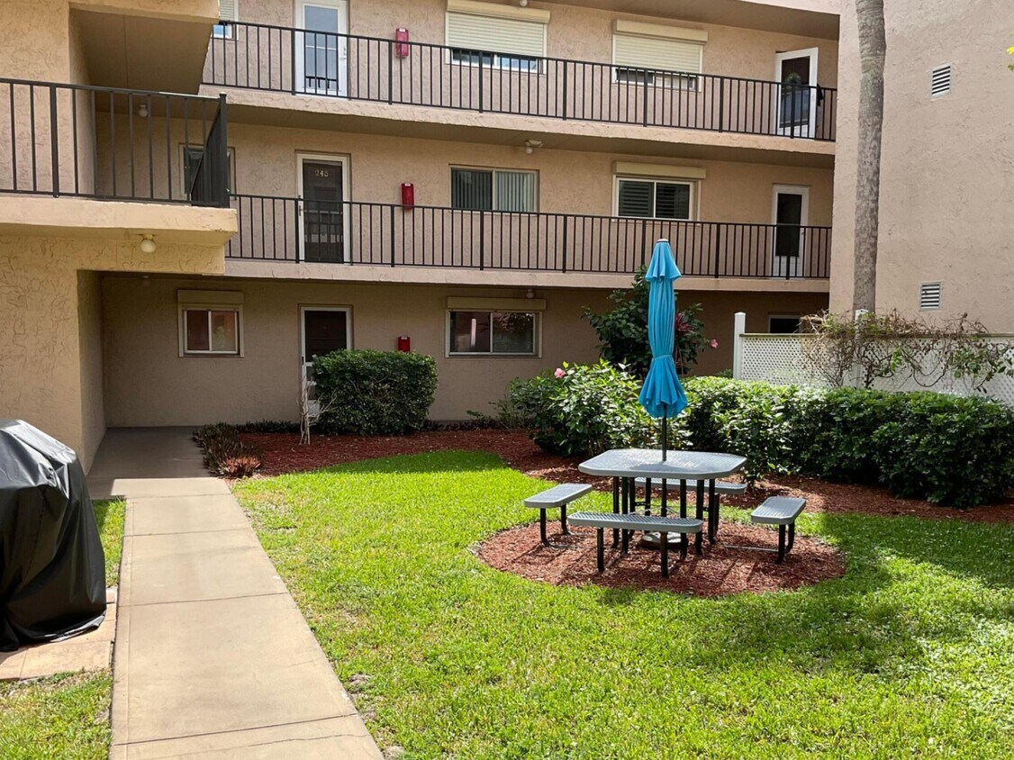 Primary Photo - 3150 N Harbor City Blvd