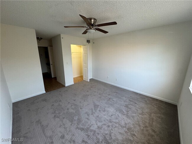 Foto del edificio - 1240 Wildwood Lakes Blvd