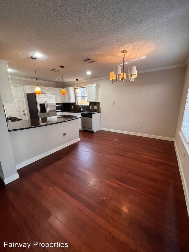 Building Photo - 4 br, 2.5 bath House - 12704 Marimba Trail