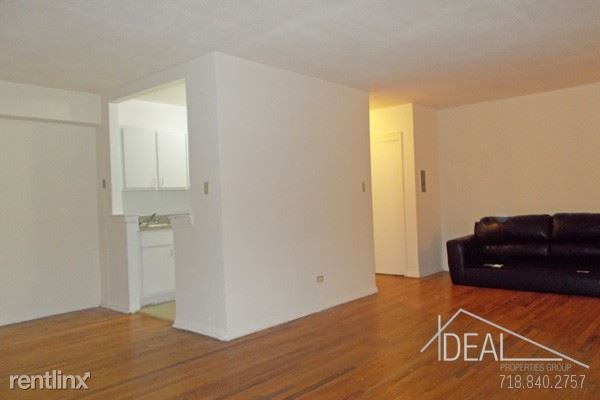 Foto del edificio - 1763 E 3rd St