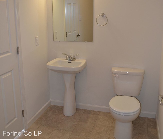 Building Photo - 3 br, 2.5 bath House - 25 East Abby Lane