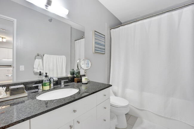 Foto del edificio - 512 N McClurg Ct
