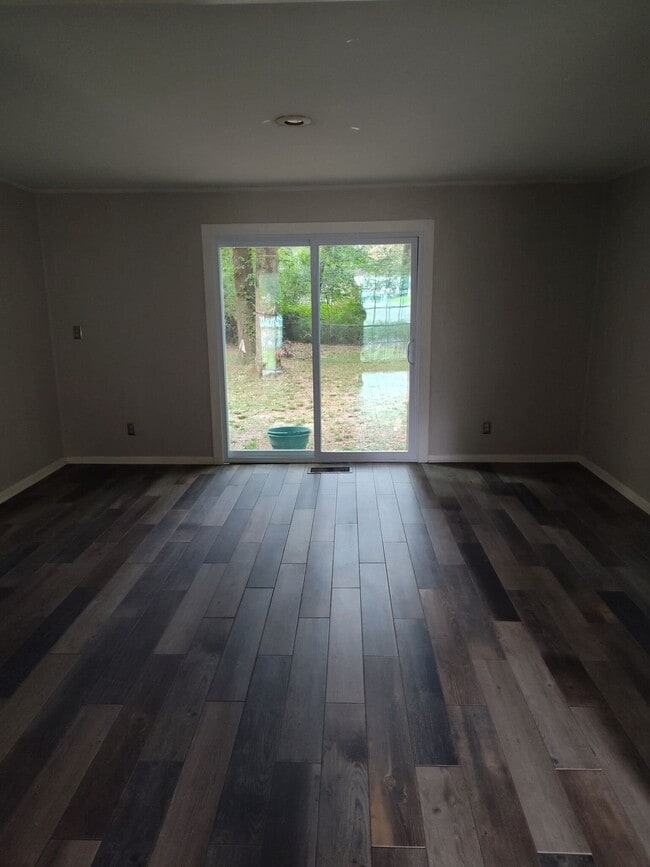 Building Photo - 5301 Venetian Way