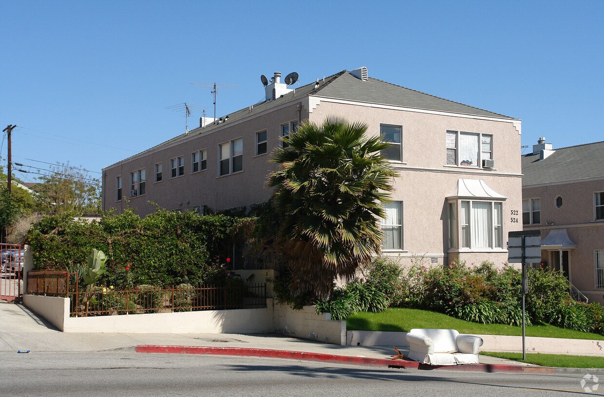 Foto principal - 522 N Normandie Ave