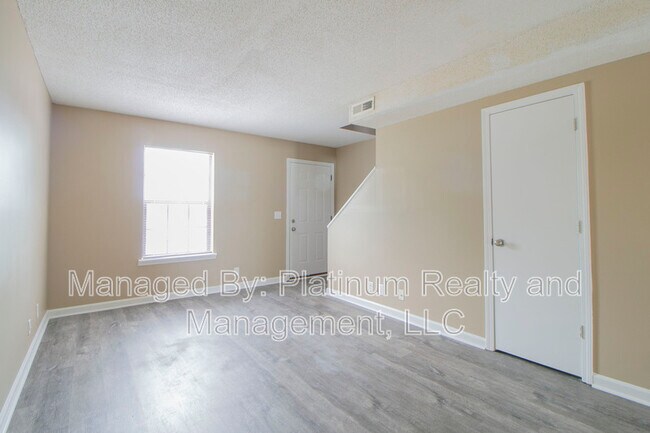 Foto del edificio - 2550-2553 Old Russellville Pike