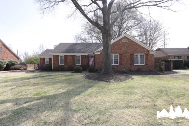 Building Photo - 1264 Yorkshire Dr