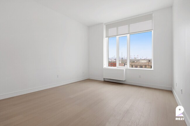 Foto del edificio - 36-20 Steinway St