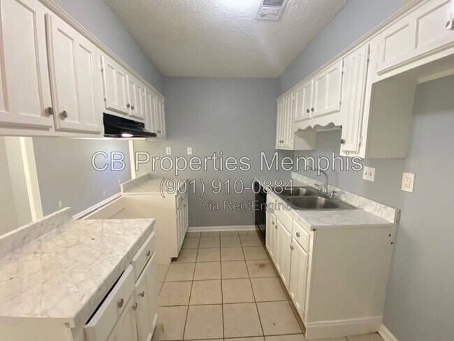 Building Photo - 6010 Valleydale Dr
