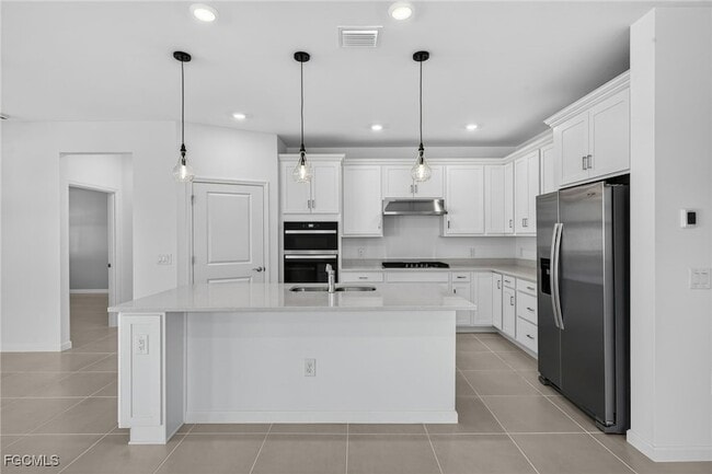 Building Photo - 24844 Surf Hvn Ln