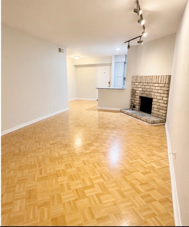 Building Photo - 4633 Wild Indigo St