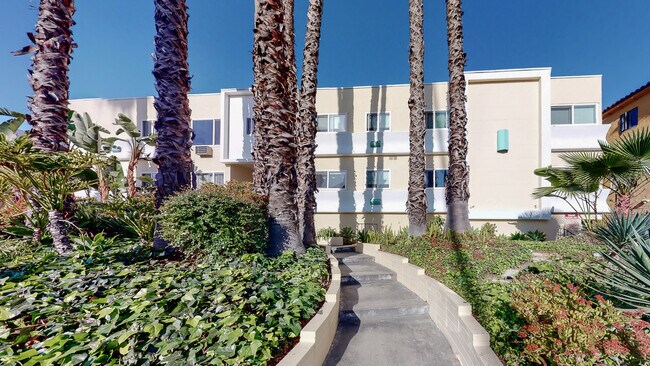 Foto del edificio - 1847 N Kingsley Dr