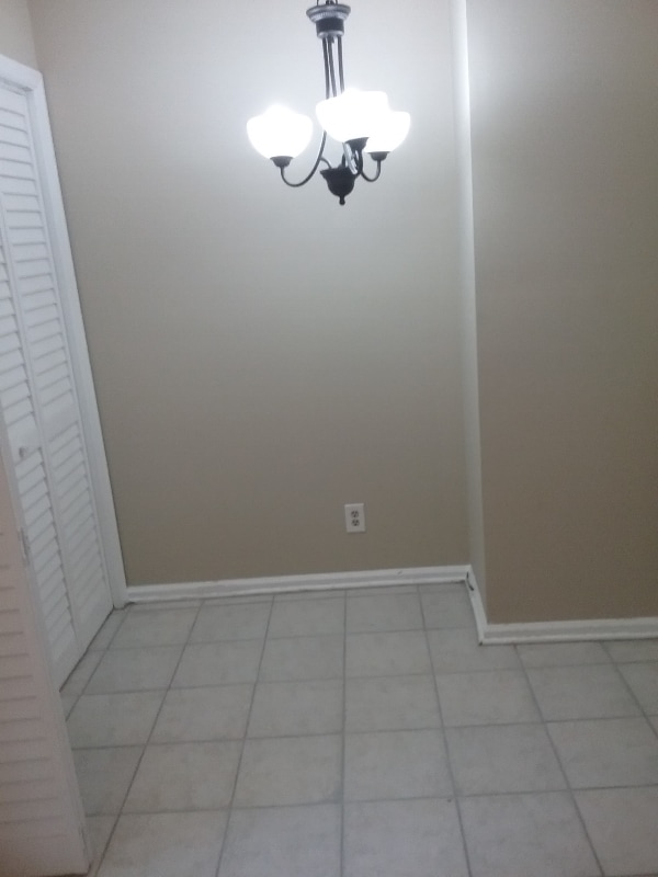 Building Photo - 3018 Conviser Dr