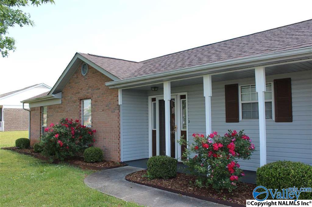 Primary Photo - 109 Brenna Ln
