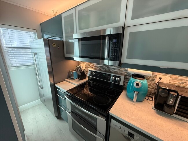 Photo - 3250 NE 28th St Apartment