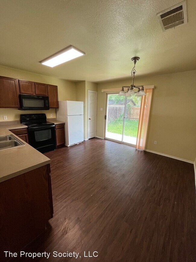 Building Photo - 3 br, 2 bath House - 3001 Caleb Dr.