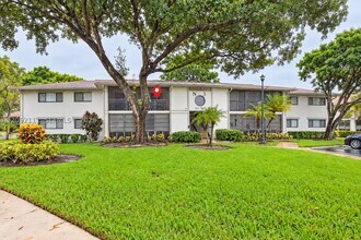 Building Photo - 10951 W Clairmont Cir