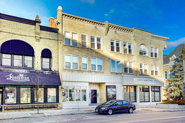 Building Photo - Luxury FULLY Furnished 1 & 2 Bedroom Units for Rent * Laundry * St THOMAS