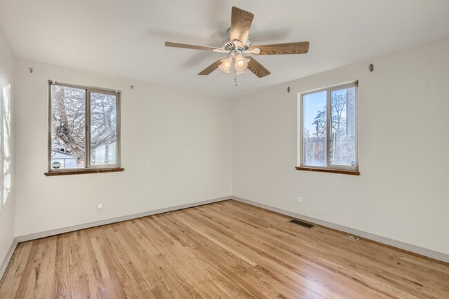 Building Photo - 4710 W 30th Ave