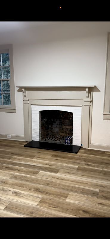 Building Photo - 2117 Thornlee Dr