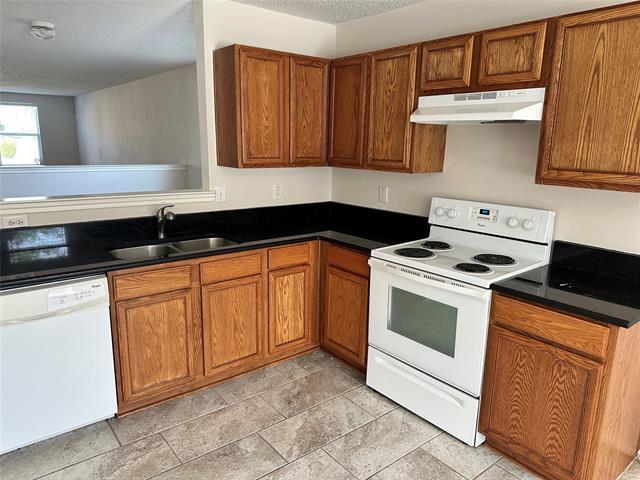 Foto del edificio - 800 Rocky Springs Dr