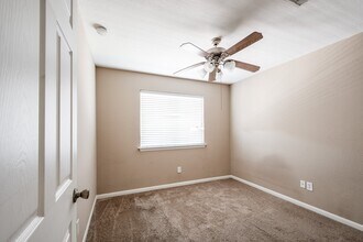 Building Photo - 9611 Sage Deck Ln