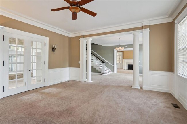 Building Photo - 806 Briarcliff Terrace NE