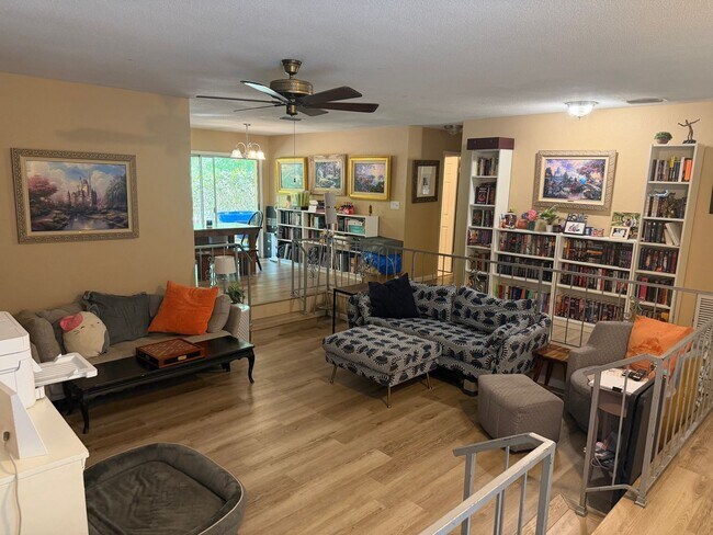 Building Photo - Beautiful 3 Bedroom 2 Bathroom House!!!