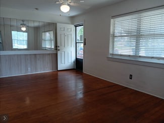 Building Photo - 141 White St