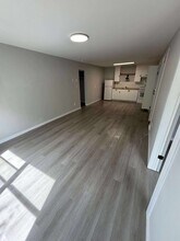 Building Photo - 30 Parkwood Dr