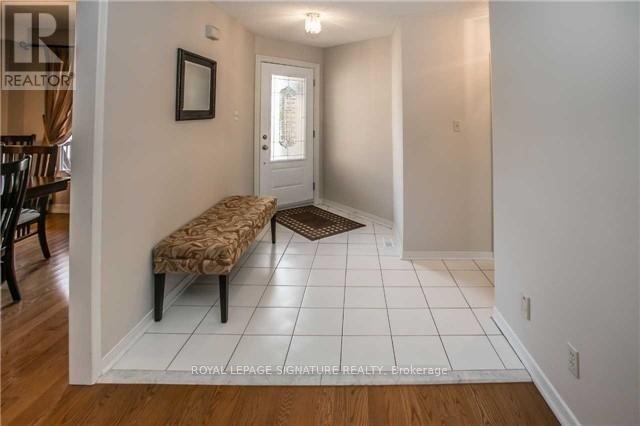Photo du bâtiment - 6517 Warbler Ln