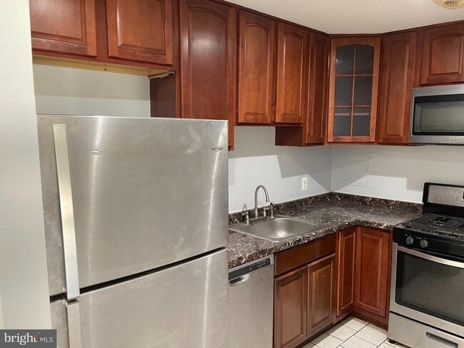 Foto del edificio - 5106 F St SE