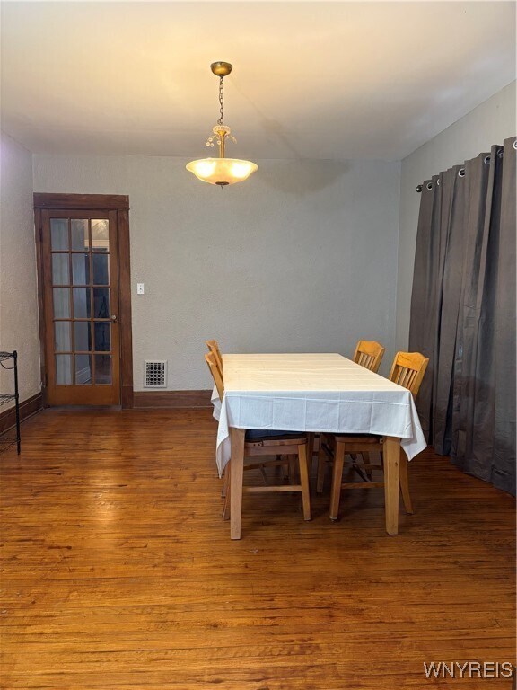 Foto del edificio - 42 Lincoln Blvd