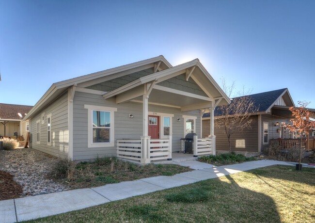 Building Photo - 279 Sage View St