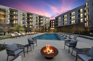 Building Photo - 2810 Riverby Rd